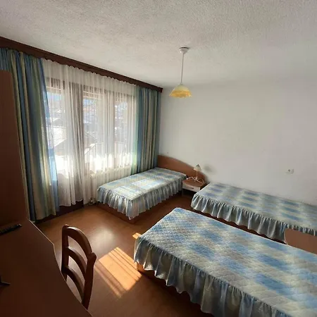 게스트하우스 Къща За Гости Тенекеджиеви Smilyan (Smolyan)